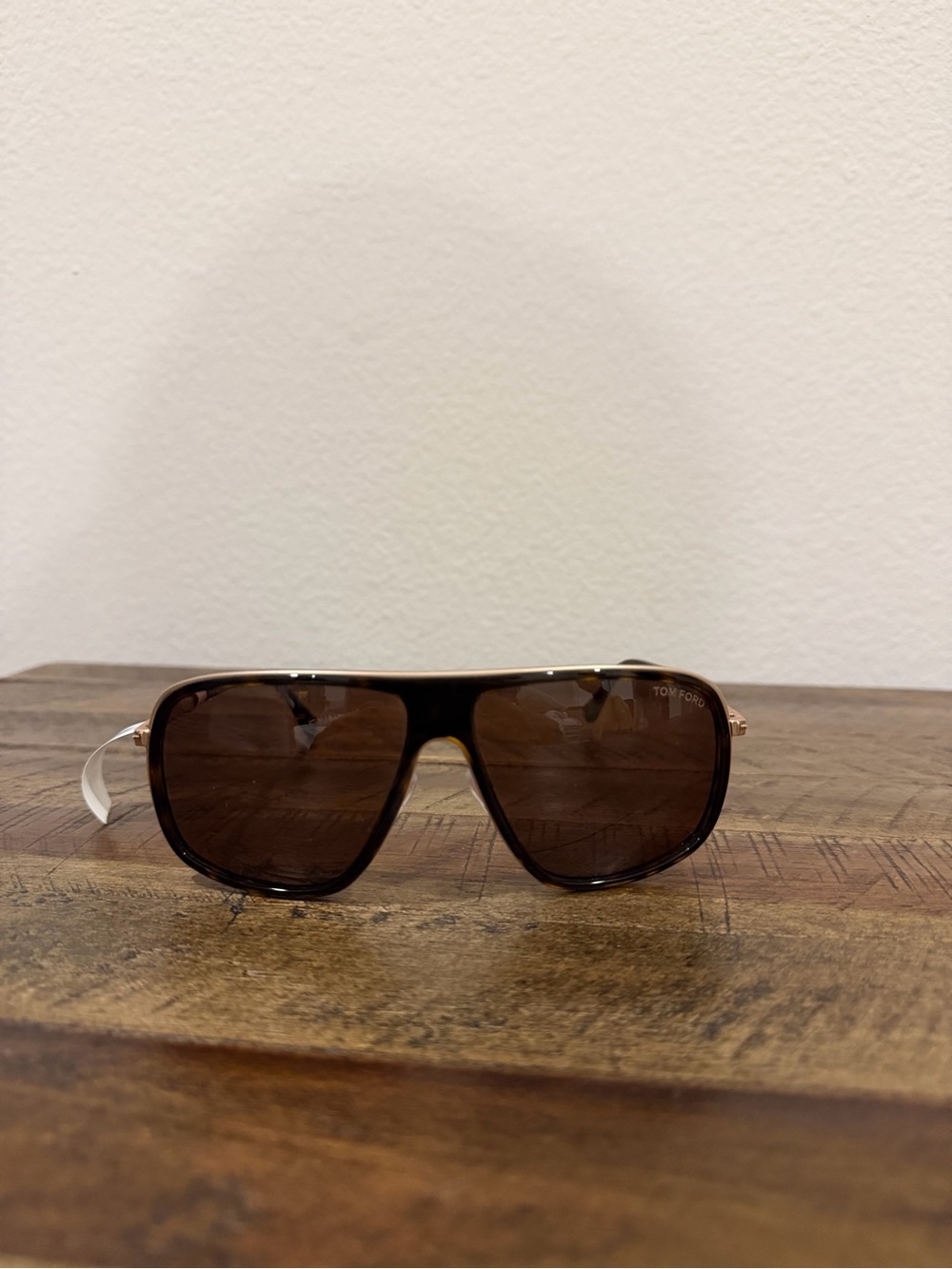 Tom Ford Brown Gradient Lens Sunglasses with Gold Frame Accents